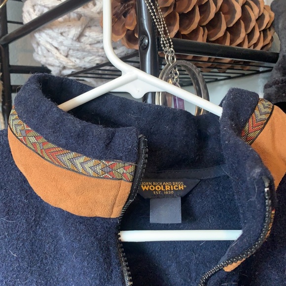 Wool Fleece - Picture 2 of 2